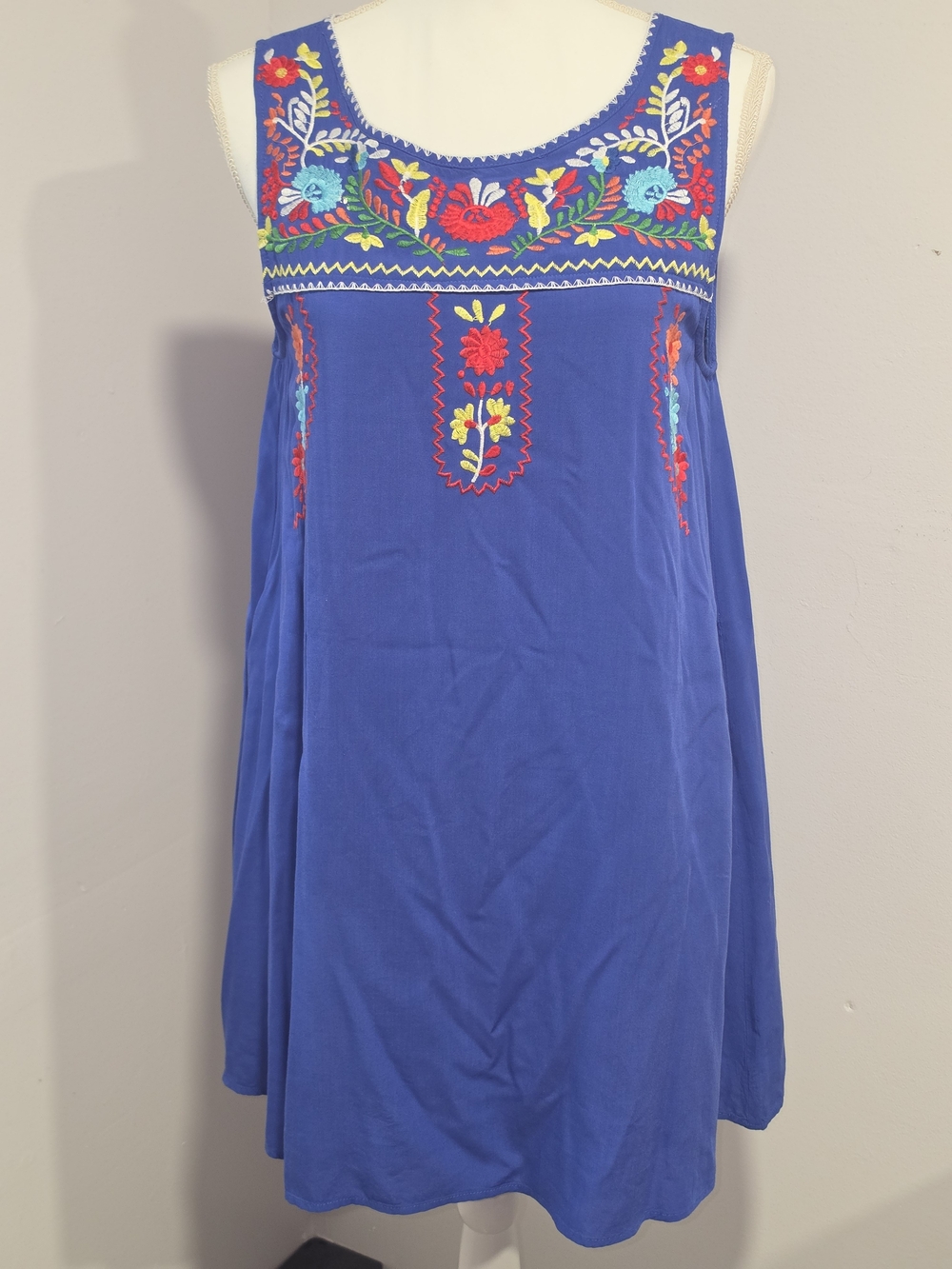 JODIFL Blue Sleeveless Mini Dress with Multicolor Floral Embroidery Size Medium